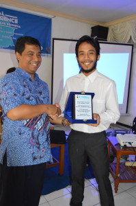 narsum mendapatkan cinderamata